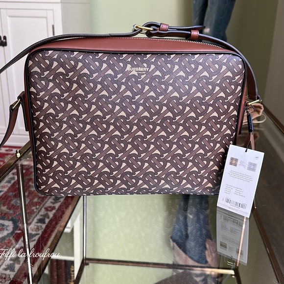 Authentic Burberry men bag - Picture 9 of 16